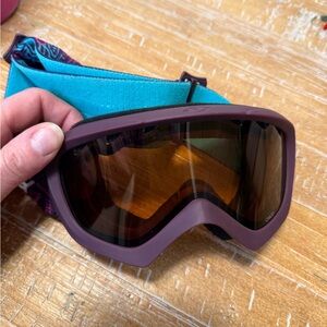 Giro Plum Ski Goggles with Amber Lens